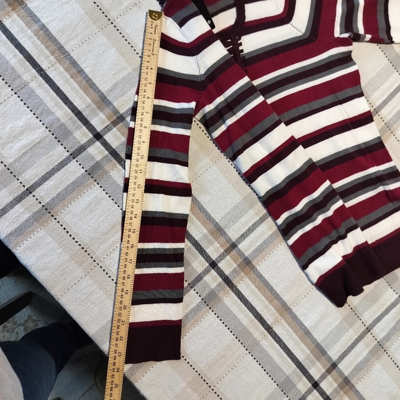 NWT Torrid Striped V-Neck Lace Up Pullover sweater Size M/L Preppy Y2K Casual - Picture 8 of 9